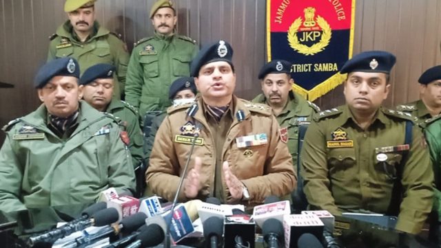 5 thieves arrested, 2 cases solved, raids underway
