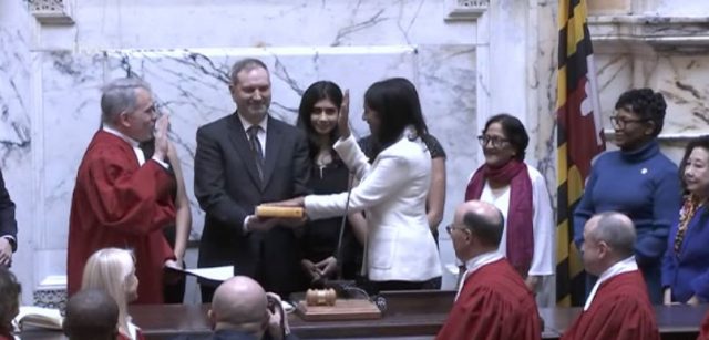 Aruna Miller scripts history, becomes first Indian-American to be elected Lieutenant Governor of Maryland