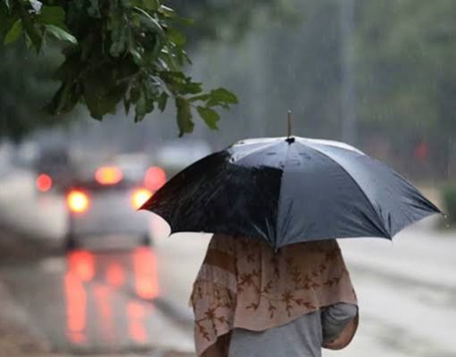 Rains lash J&K, erratic weather to continue till May 4 : MeT