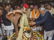All eyes on Nitish as political storm brews in Bihar