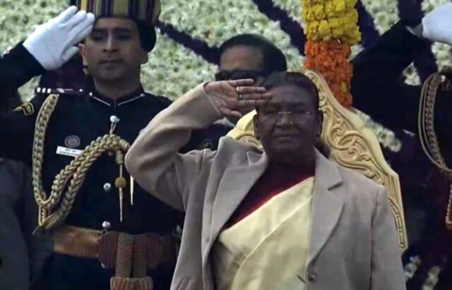 President Murmu unfurls national flag at Kartavya Path on 75th Republic Day