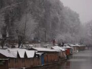 Temperatures dip in Kashmir, coldest night recorded in 16 years in some towns
