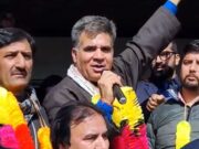 Ravinder Raina addresses public rally at Kulgam